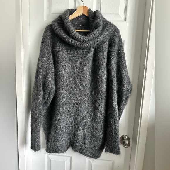 Isabel Marant Grey Mohair and Wool
Eva Turtleneck - Picture 2 of 6